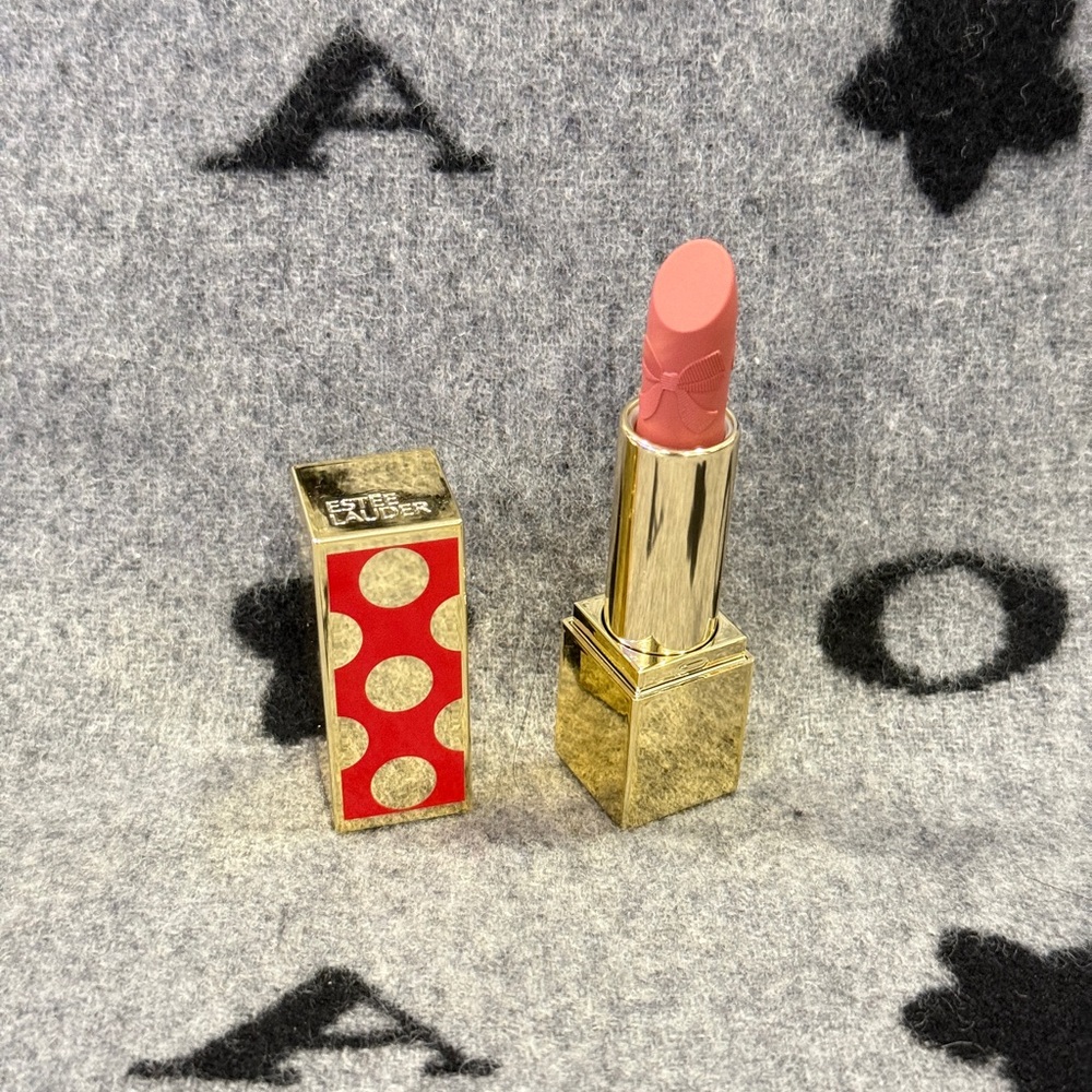 Estée Lauder limited edition Lipstick full size 3.5g